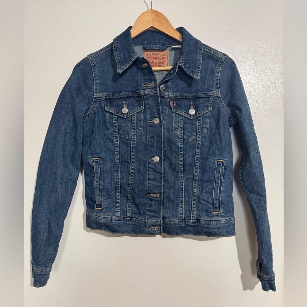 Levi’s Women's Blue Denim Jacket Small